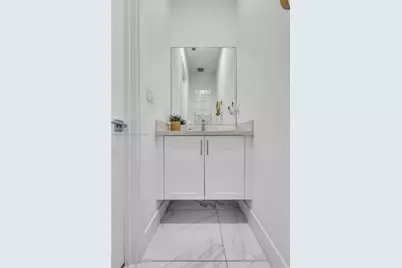 4363 NW 81st Ave, Doral, FL 33166 - Photo 14