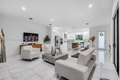 4363 NW 81st Ave, Doral, FL 33166 - Photo 12