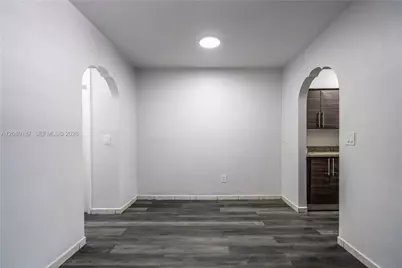 7911 Abbott Ave #9, Miami Beach, FL 33141 - Photo 6