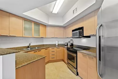 16699 Collins Ave #2101, Sunny Isles Beach, FL 33160 - Photo 4