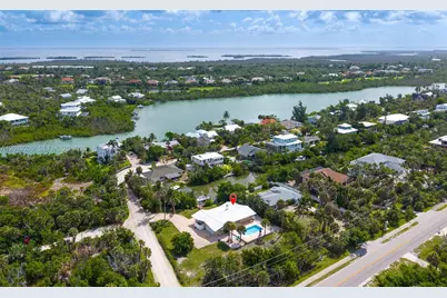 5885 Pine Tree, Sanibel, FL 33957 - Photo 8