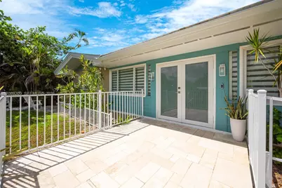 5885 Pine Tree, Sanibel, FL 33957 - Photo 14