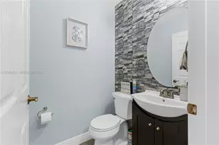 816 NW 208th Way, Pembroke Pines, FL 33029 - Photo 36
