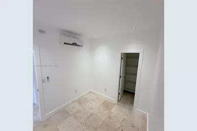 905 SE 2nd Ct #B, Fort Lauderdale, FL 33301 - Photo 8