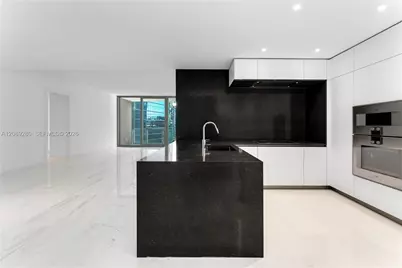 300 Biscayne Boulevard Way #2009W, Miami, FL 33131 - Photo 6