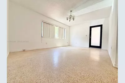 609 Lenox Ave #1, Miami Beach, FL 33139 - Photo 10