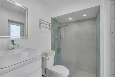 8531 NW 8th St, Pembroke Pines, FL 33024 - Photo 22