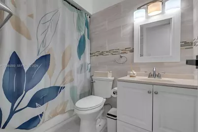 8531 NW 8th St, Pembroke Pines, FL 33024 - Photo 18