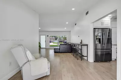 8531 NW 8th St, Pembroke Pines, FL 33024 - Photo 10