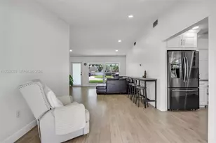8531 NW 8th St, Pembroke Pines, FL 33024 - Photo 10