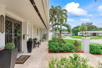 9355 SW 91st St, Miami, FL 33176 - Photo 8