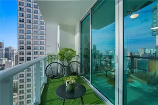 300 S Biscayne Blvd, Miami, FL 33131 - Photo 22