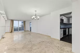 6039 Collins Ave, Miami Beach, FL 33140 - Photo 2
