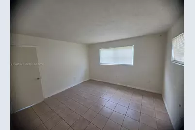1530 NE 110th St #1530, Miami, FL 33161 - Photo 6