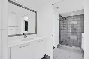 92 SW 3rd St, Miami, FL 33130 - Photo 20