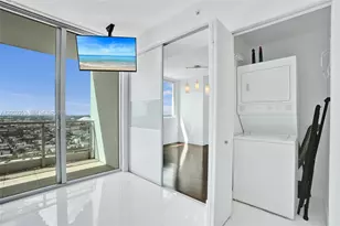 92 SW 3rd St, Miami, FL 33130 - Photo 34
