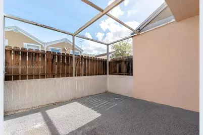 1393 NW 124th Ave #1393, Pembroke Pines, FL 33026 - Photo 14