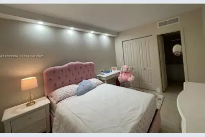 3625 N Country Club Dr #704, Aventura, FL 33180 - Photo 20