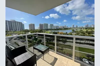 3625 N Country Club Dr #704, Aventura, FL 33180 - Photo 2