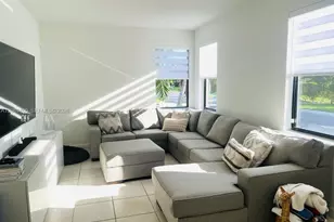 560 NE 206th Ln, Miami, FL 33179 - Photo 1