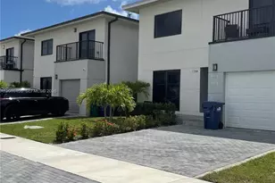 1384 NW 2nd Ter, Florida City, FL 33034 - Photo 4