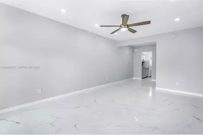 635 8th St #205, Miami Beach, FL 33139 - Photo 2