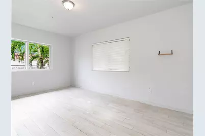 820 15th St #205, Miami Beach, FL 33139 - Photo 4