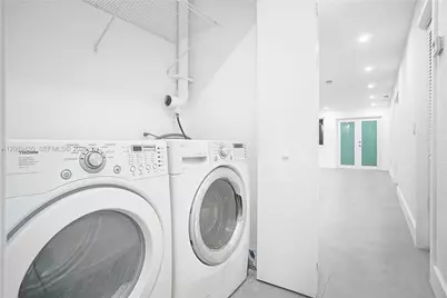 2850 SW 24th St #2850, Miami, FL 33145 - Photo 4