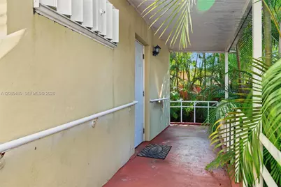 7205 W 3rd Ave, Hialeah, FL 33014 - Photo 30