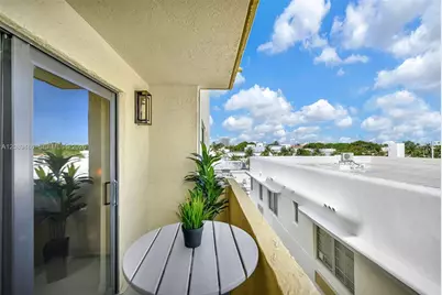 1334 Collins Ave #403, Miami Beach, FL 33139 - Photo 24