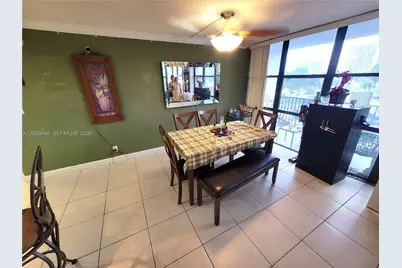 800 Parkview Dr #309, Hallandale Beach, FL 33009 - Photo 12