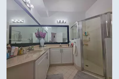 7800 NW 116th Pl, Doral, FL 33178 - Photo 12
