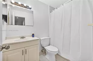 9014 NW 45th Ct, Sunrise, FL 33351 - Photo 22