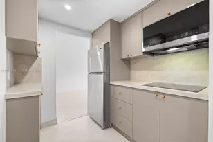 335 Collins Ave, Miami Beach, FL 33139 - Photo 8