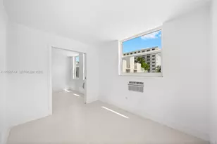 335 Collins Ave, Miami Beach, FL 33139 - Photo 14