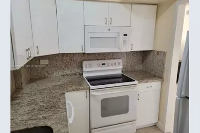 7441 Wayne Ave #3O, Miami Beach, FL 33141 - Photo 8