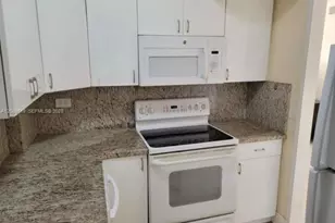 7441 Wayne Ave, Miami Beach, FL 33141 - Photo 8