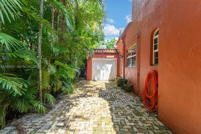 629 Altara Ave, Coral Gables, FL 33146 - Photo 32