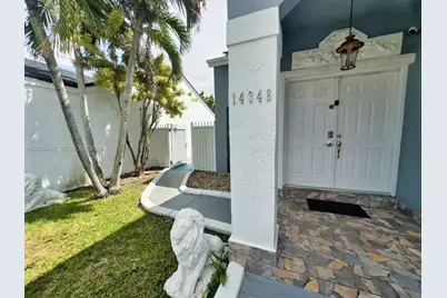 14348 SW 103rd St, Miami, FL 33186 - Photo 4