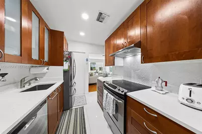 47 Fonseca Ave, Coral Gables, FL 33134 - Photo 8
