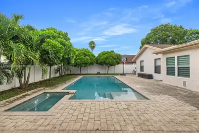 7700 NW 11th Pl, Plantation, FL 33322 - Photo 34