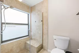 7700 NW 11th Pl, Plantation, FL 33322 - Photo 32
