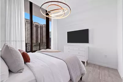 1000 Brickell Plaza #TH1812, Miami, FL 33131 - Photo 32
