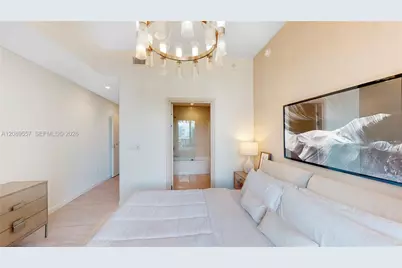 1000 Brickell Plaza #1812, Miami, FL 33131 - Photo 8