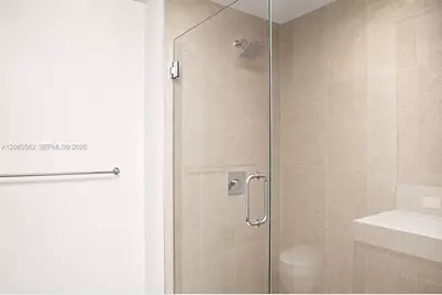 11 NE 6th St #1109, Miami, FL 33132 - Photo 10
