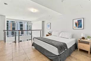 41 SE 5th St, Miami, FL 33131 - Photo 20