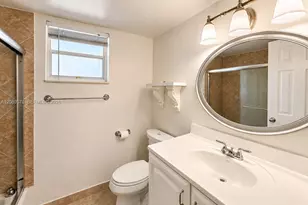 600 NE 25th St, Miami, FL 33137 - Photo 8