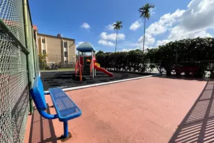 5201 Geneva Way, Doral, FL 33166 - Photo 10