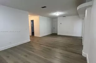 1400 W 39th Pl, Hialeah, FL 33012 - Photo 6