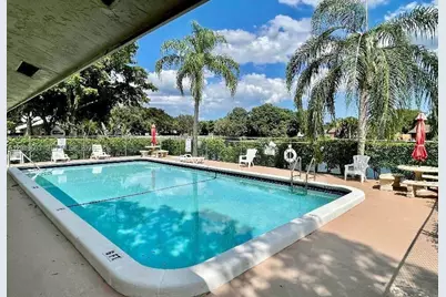 842 Banks #842, Coconut Creek, FL 33063 - Photo 12